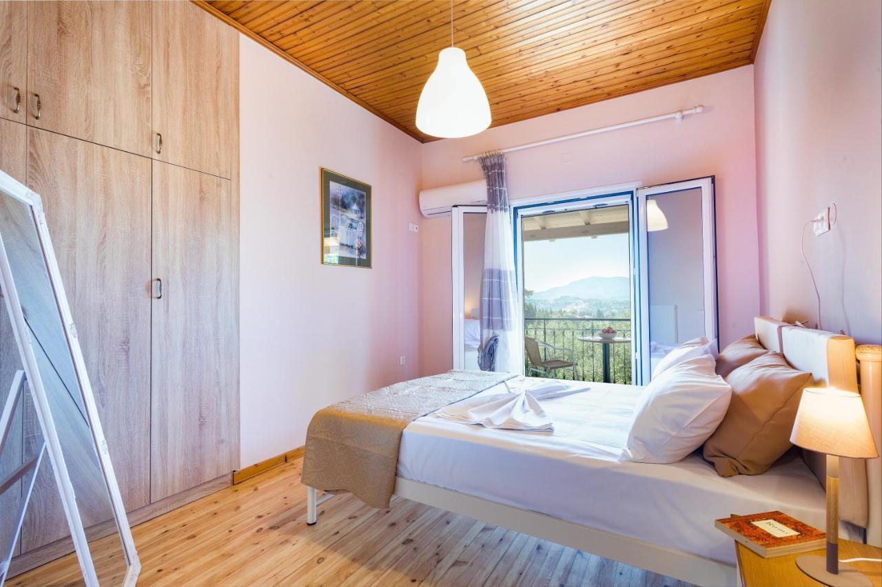 הוילה Evropouloi Olive Tree House מראה חיצוני תמונה