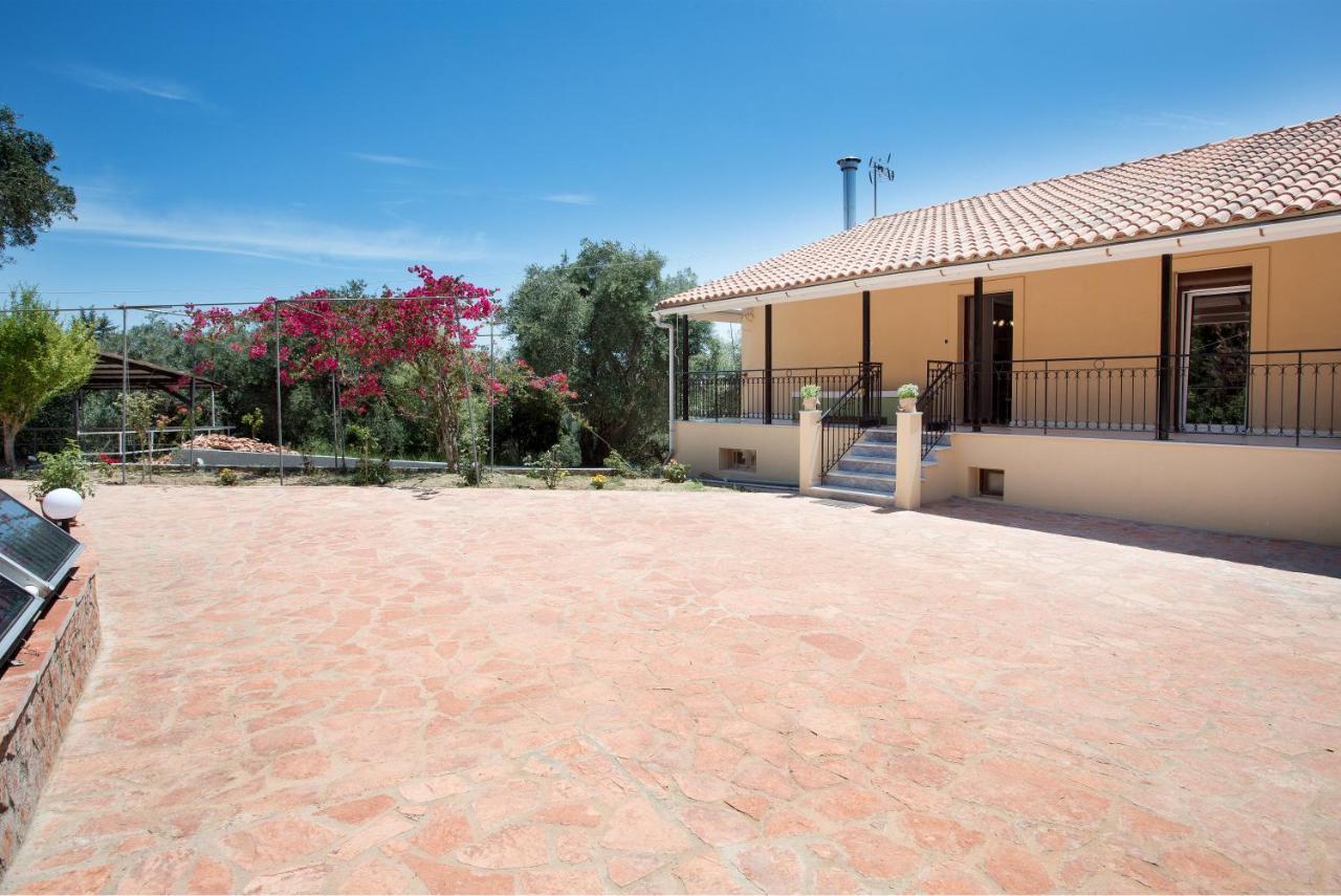 הוילה Evropouloi Olive Tree House מראה חיצוני תמונה